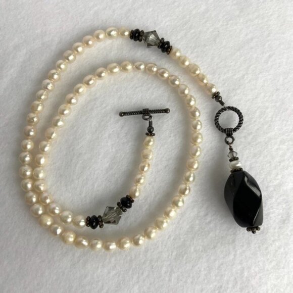 Pearl 18" Sterling Silver Front Rope Toggle Necklace Black Nephrite Jade Pendant - Picture 14 of 16